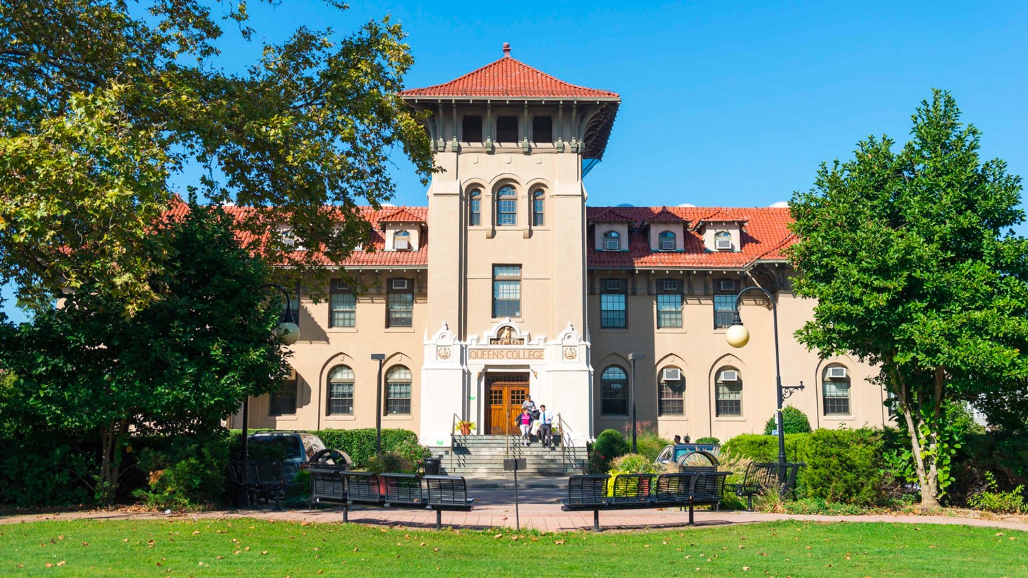 Photo of Jefferson Hall Photo of Jefferson Hall